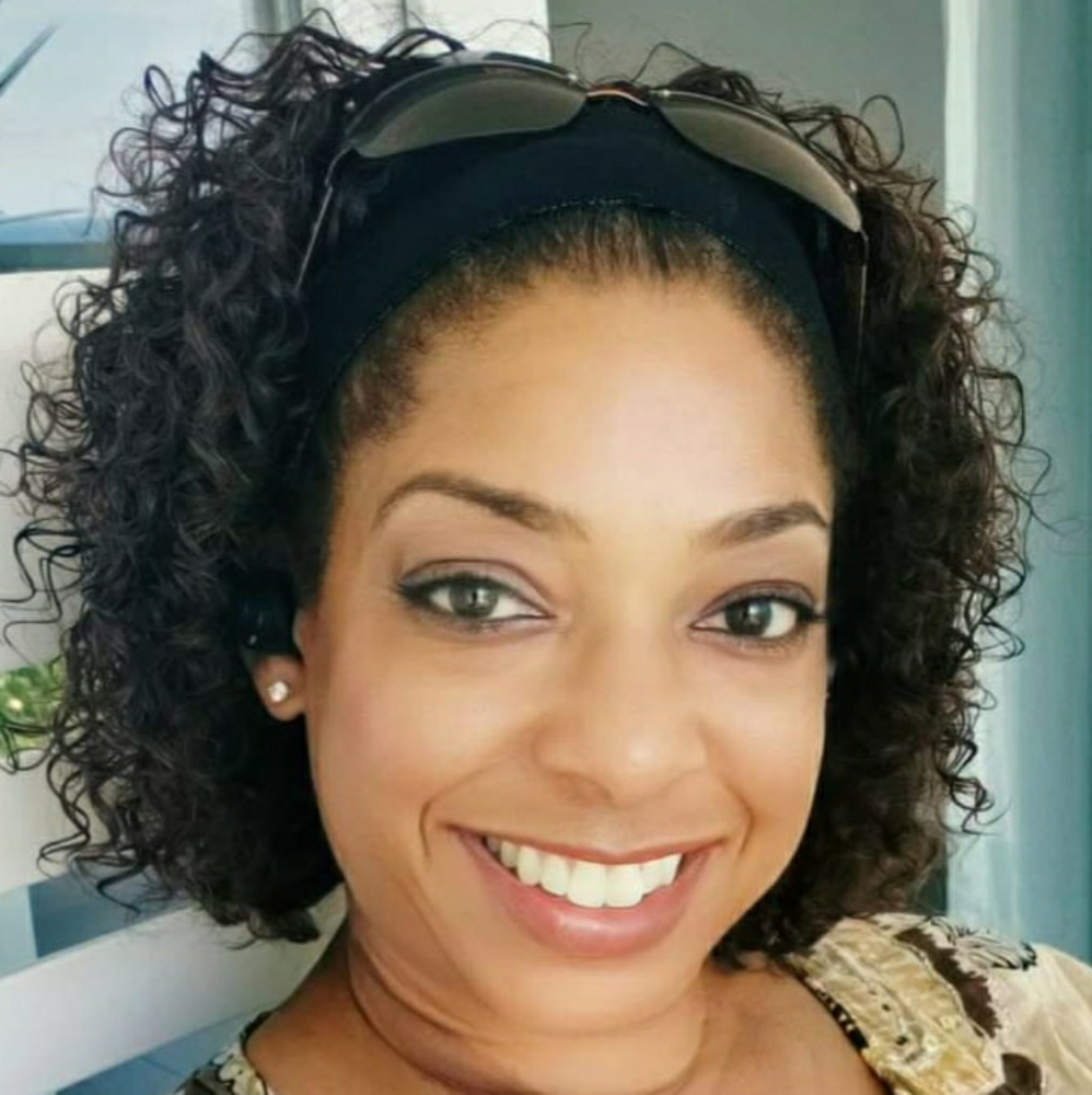 Meet your Posher, Cassandra